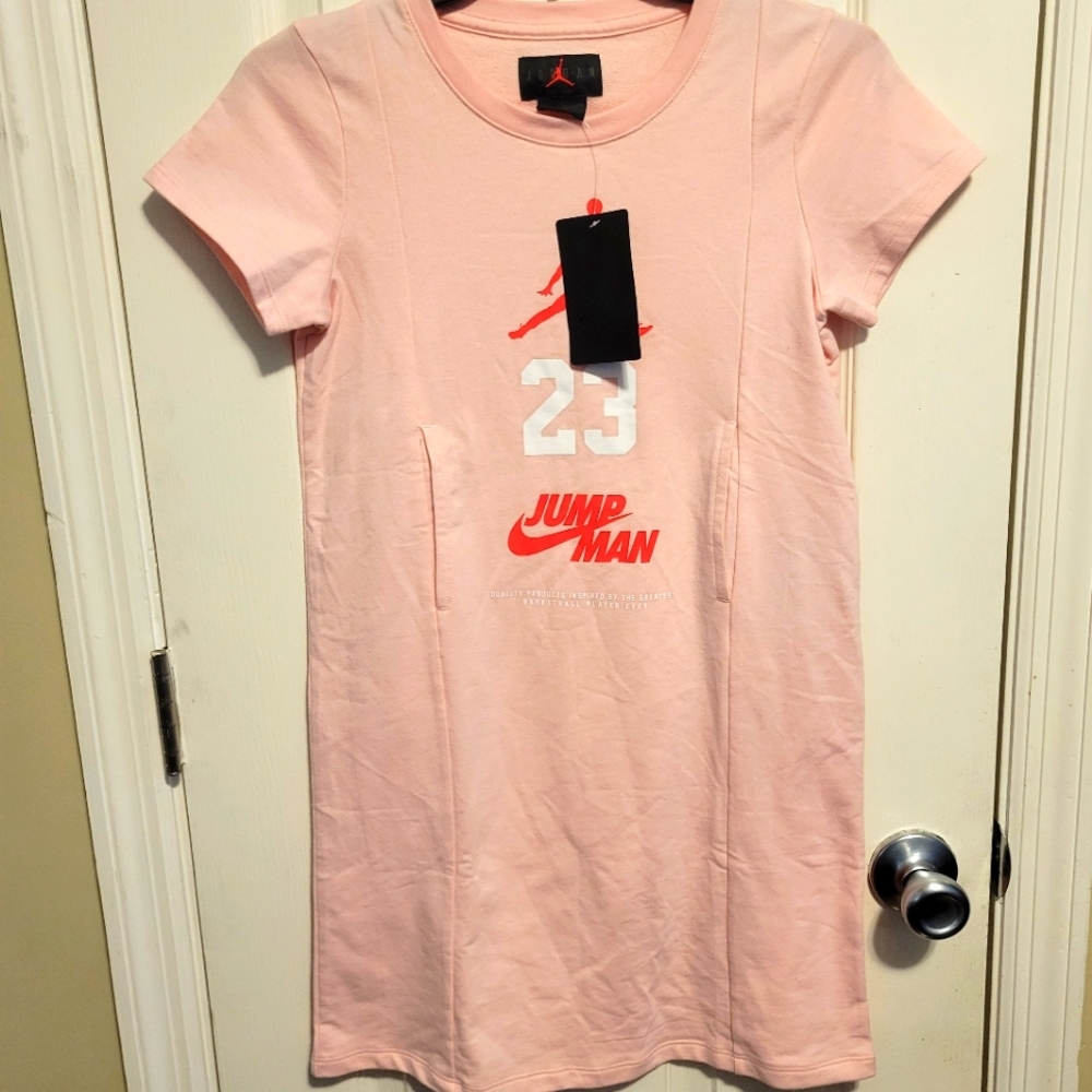 NWOT Air‎ Jordan Jumpman GIrls Shirt Dress Large Pink Crewneck Pullover.